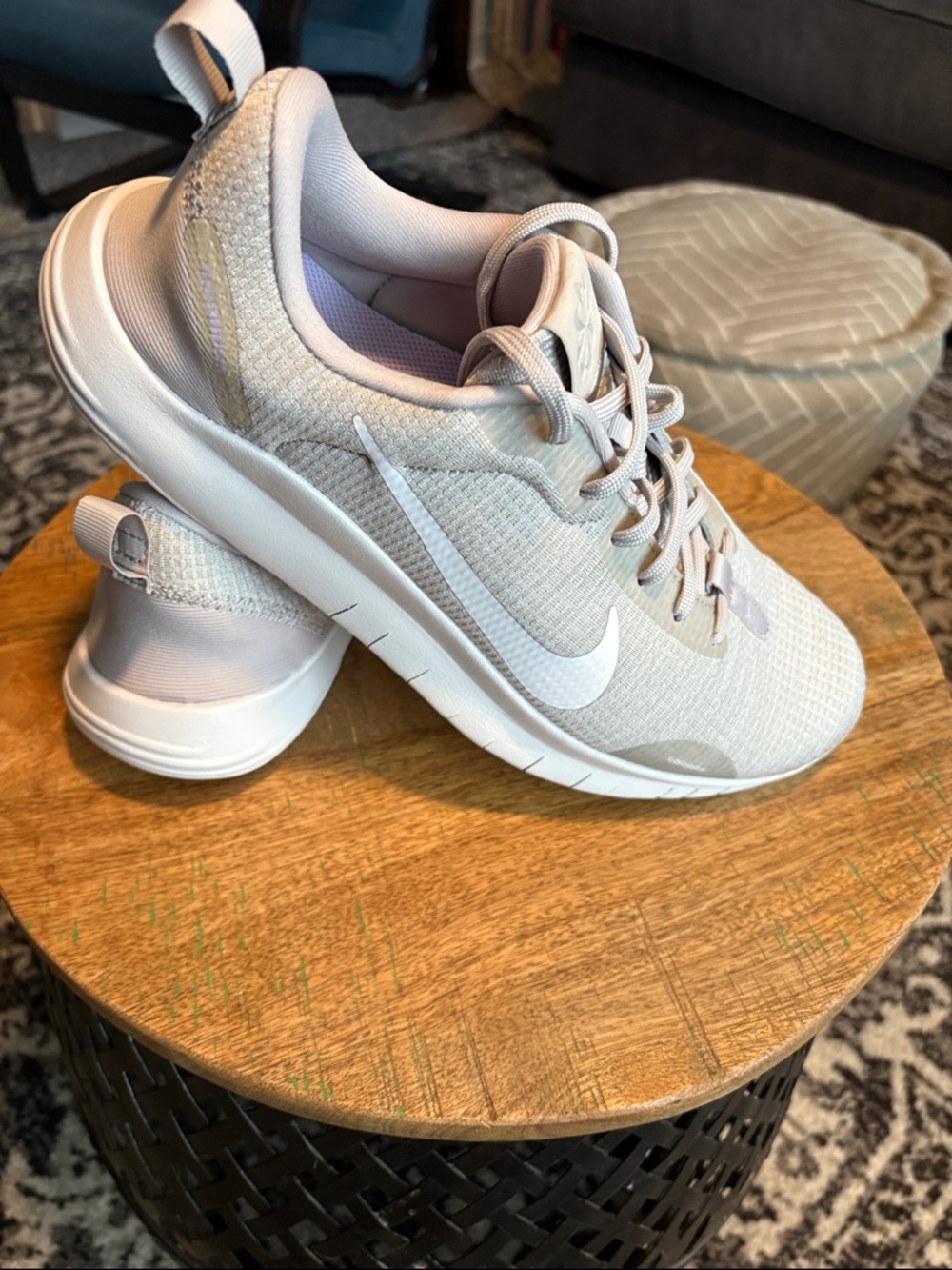 Nike Men’s Nike W Flex Experience RN 12 - Light tan/White